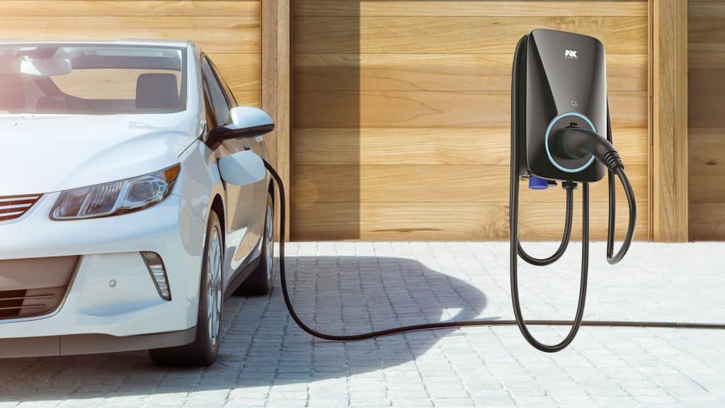 a-TroniX Wallbox-Werbebanner mit Fokus auf E-Mobilität und Heimladelösung.